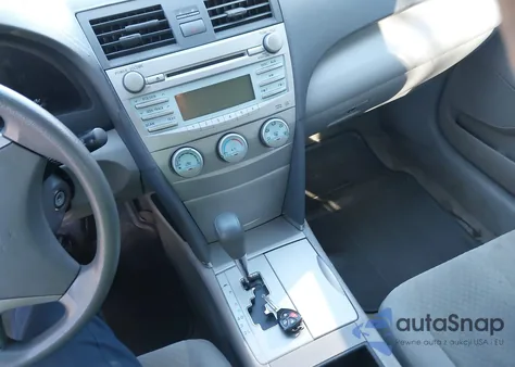 2009 Toyota Camry Le z USA, uszkodzony, nr VIN 4T4BE46K59R095513